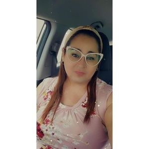 Meet your Posher, Betsy